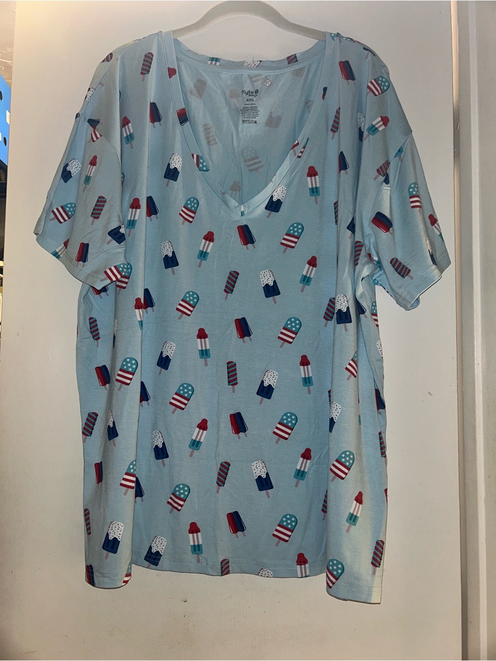 KYTE BABY 2XL Light Blue Popsicle Print V-Neck Tee